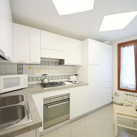 Apartment Dolcevita N 465 Biennale Venedig